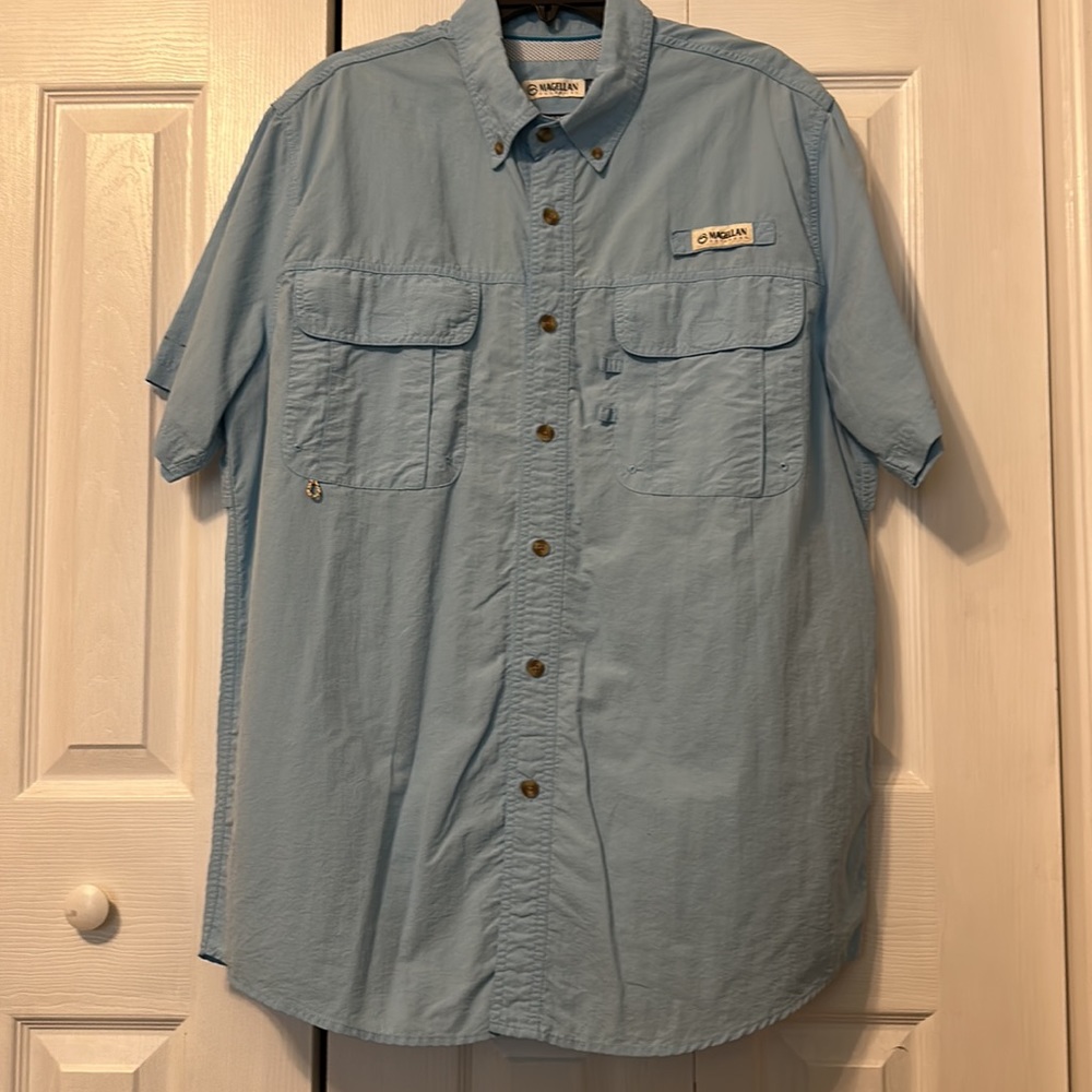 Magellan Outdoors Angler Fit Men’s Button Down Shirt (Fish Gear), Size large